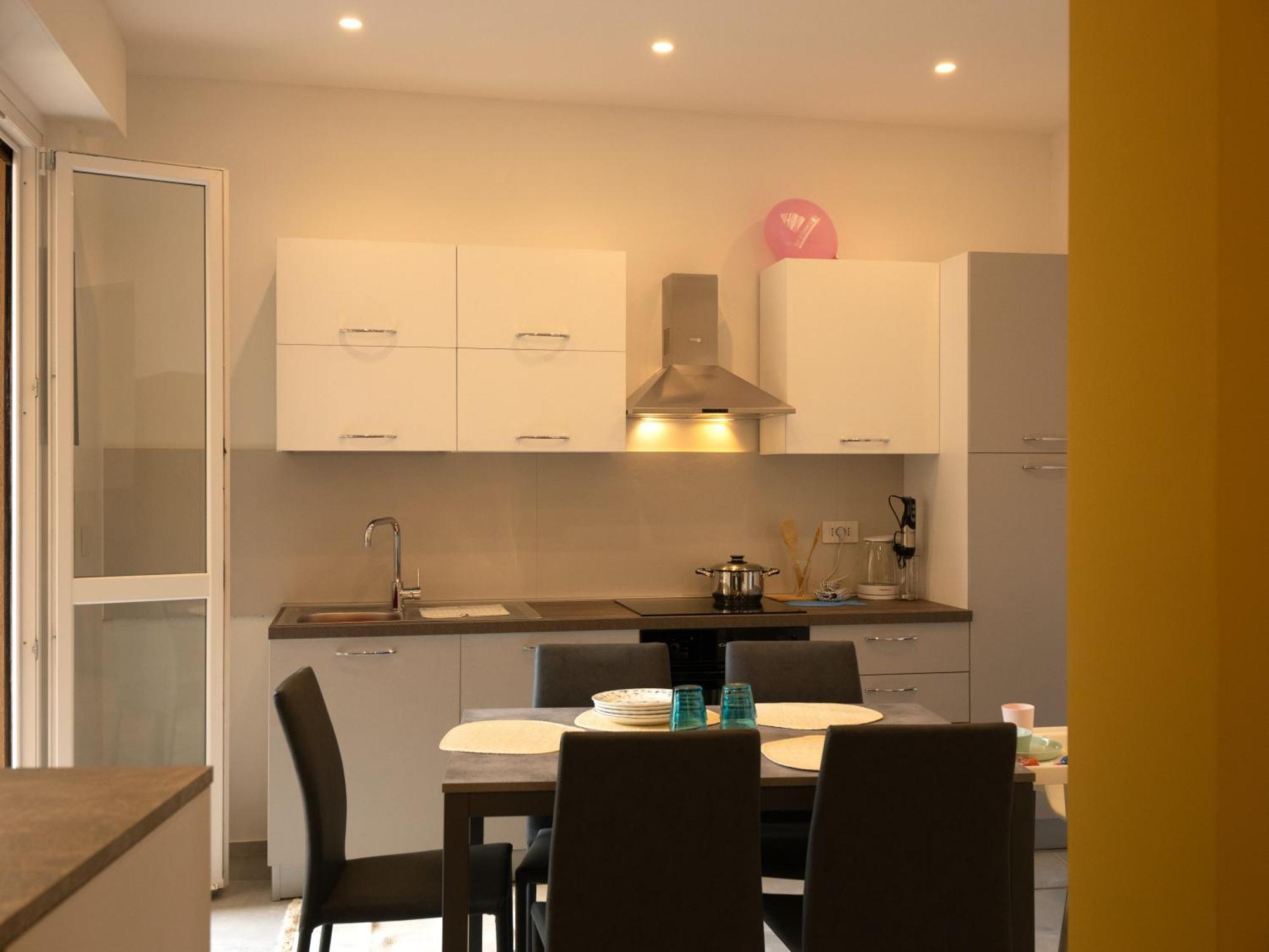 Babyaccomodation Family Bright ปิเอตราลิกูเร ภายนอก รูปภาพ
